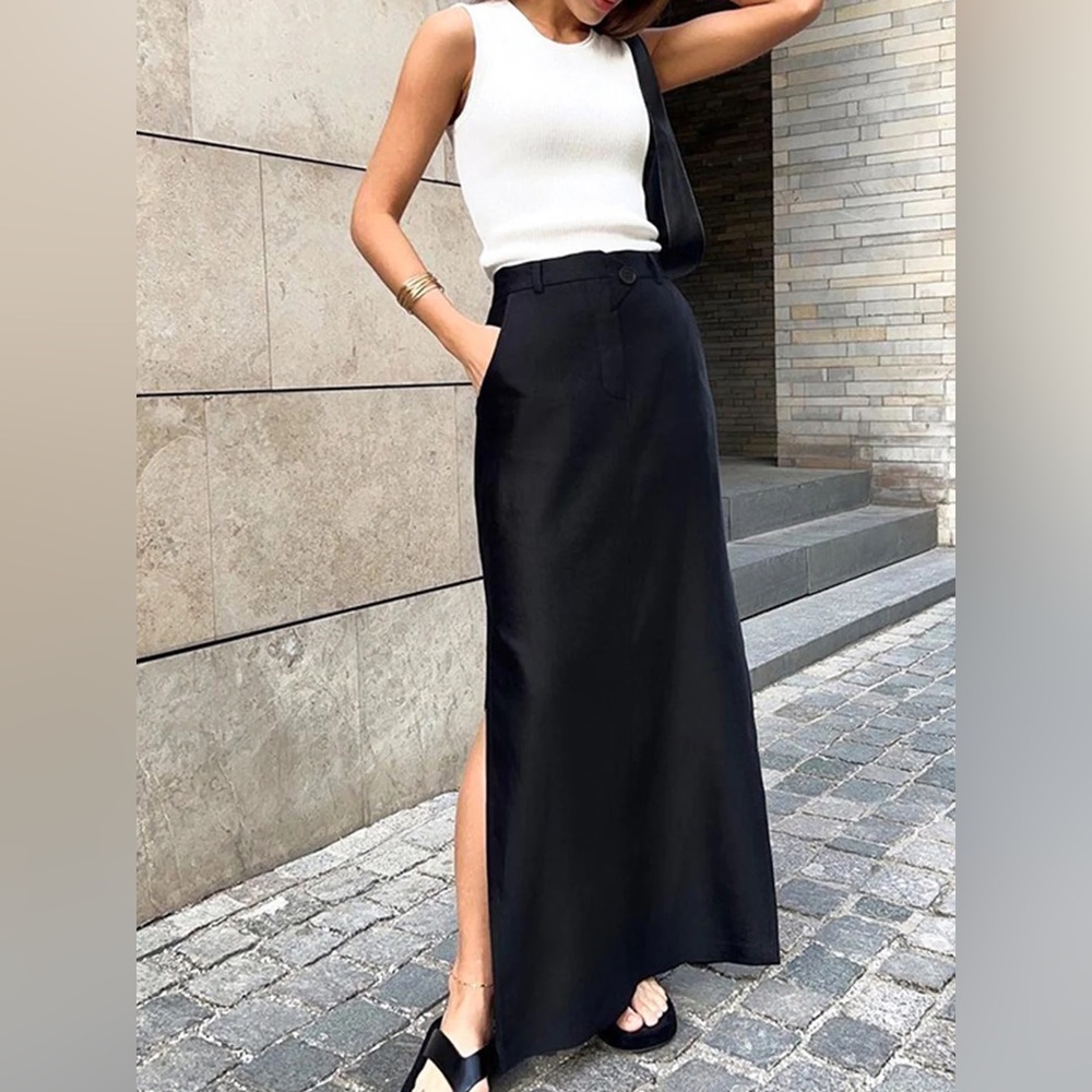 Basic Buttoned Maxi Skirt Composition: 80% Polyes… - image 1